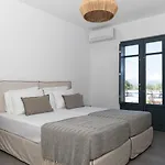 Archon Seaside Retreat Aparthotel