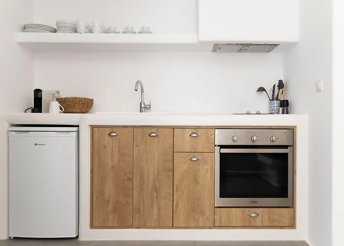 Archon Seaside Retreat 4* Плака