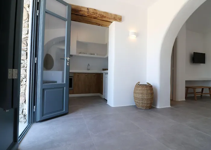 Archon Seaside Retreat Плака