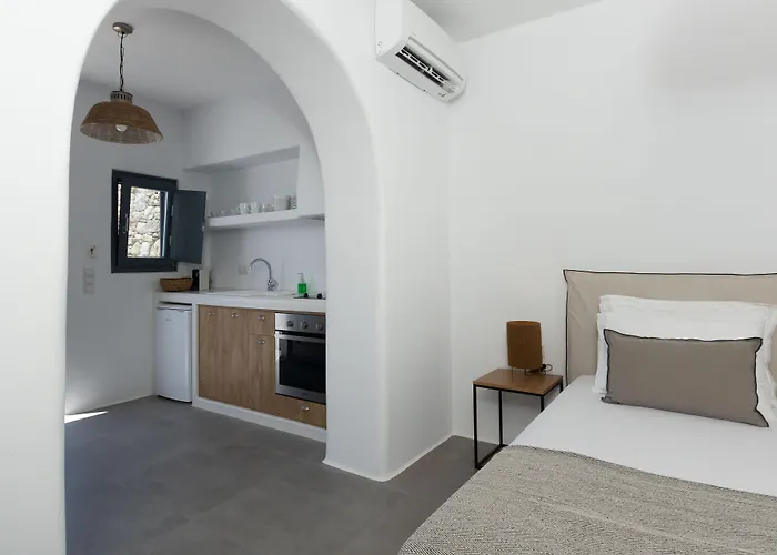 Archon Seaside Retreat Плака