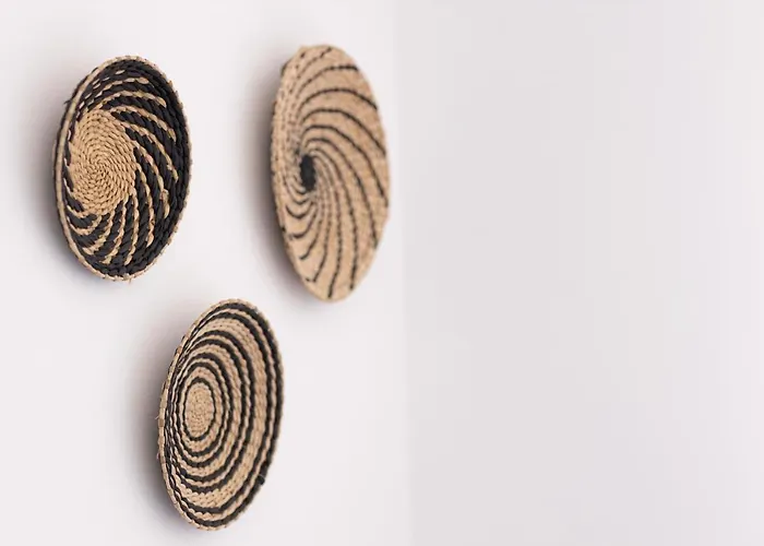 מלון דירות Archon Seaside Retreat 4*