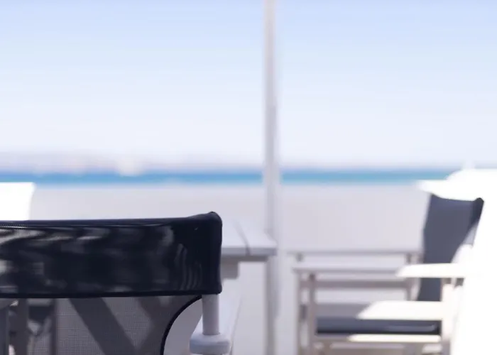 מלון דירות Archon Seaside Retreat